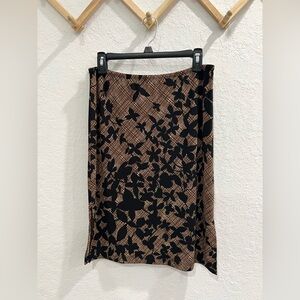 BCBGMaxAzria Midi Skirt Size Small‎